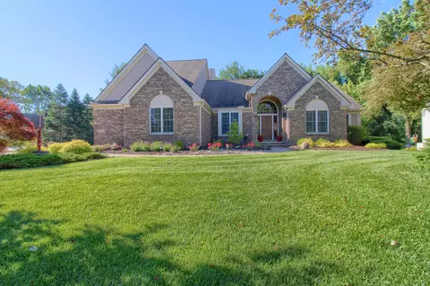 1421 W Greenfield Ct, Ann Arbor, MI 48108
