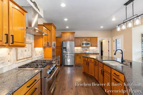 Kitchen - 3745 Beeman Rd, Williamston, MI 48895 photo 2 of 9