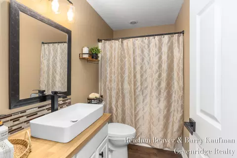 Bath - 3745 Beeman Rd, Williamston, MI 48895 photo 1 of 5