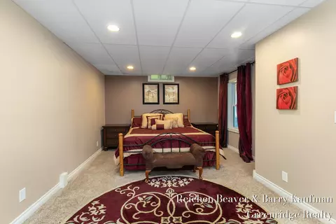 Bedroom - 3745 Beeman Rd, Williamston, MI 48895 photo 10 of 10