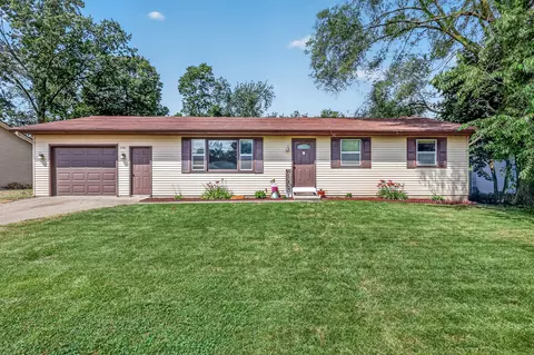 338 N Jefferson St, Zeeland, MI 49464