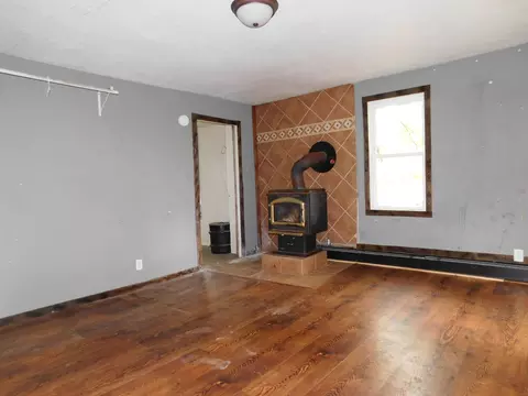 Living - 6488 N Parma Rd, Parma, MI 49269 photo 5 of 5