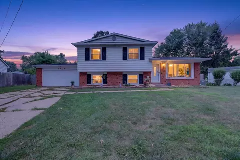 1408 Regina Ave, Portage, MI 49024