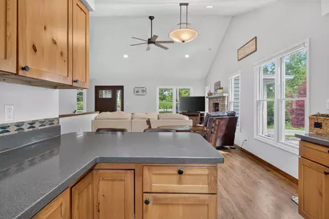 Kitchen - 2339 Vandemere Rd, Jackson, MI 49201 photo 5 of 5