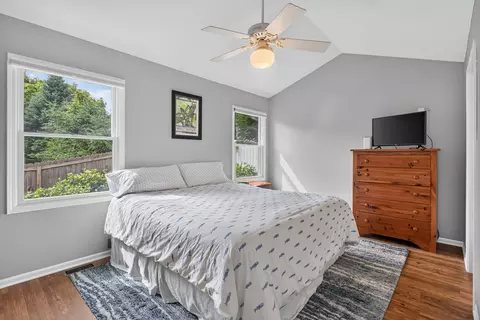 Bedroom - 2339 Vandemere Rd, Jackson, MI 49201 photo 1 of 9