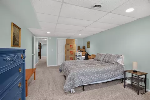 Bedroom - 2339 Vandemere Rd, Jackson, MI 49201 photo 9 of 9