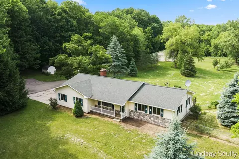 1525 104th St SW, Byron Center, MI 49315