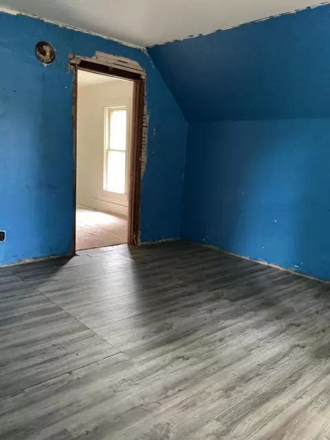 Bedroom - 143 Monroe St, Springport, MI 49284 photo 1 of 4