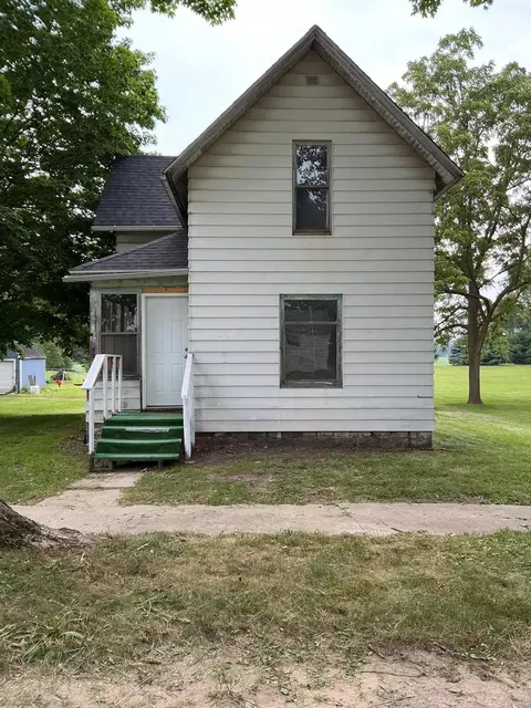 143 Monroe St, Springport, MI 49284