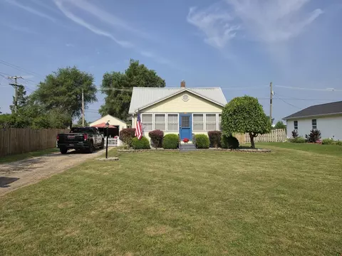 805 S Occidental Hwy, Tecumseh, MI 49286