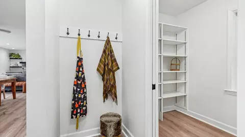 Entry Way - 14400 Van Syckle Rd, Gregory, MI 48137 photo 3 of 6