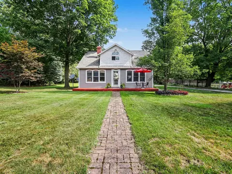 2620 Middle Lake Rd, Twin Lake, MI 49457