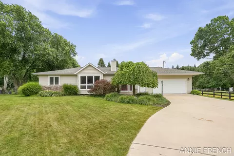 6390 147th Ave, Holland, MI 49423