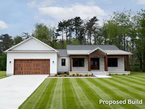 13 Scenic Hills Dr, Jackson, MI 49201