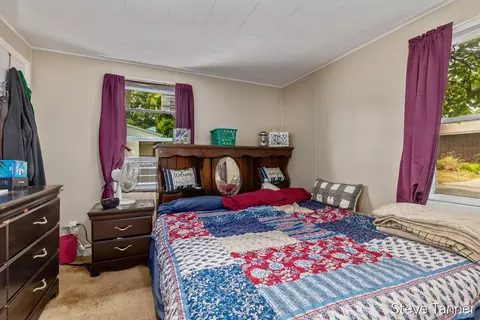 Bedroom - 117 W Pine St, Edmore, MI 48829 photo 1 of 2