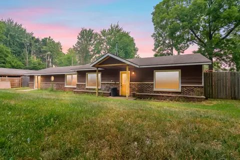 47350 Flagler Rd, Bloomingdale, MI 49026