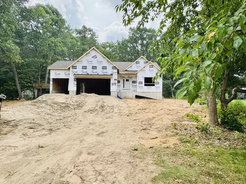 324 Hazelwood Ct, Muskegon, MI 49442