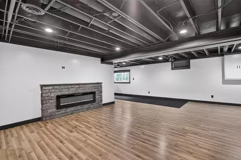 Living - 1617 Duguid Rd, Jackson, MI 49203 photo 5 of 5