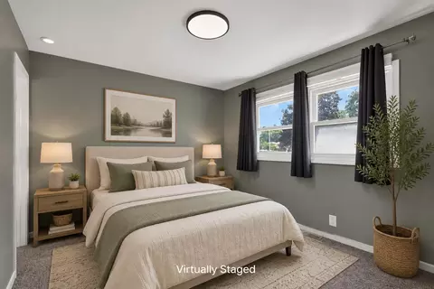 Bedroom - 1617 Duguid Rd, Jackson, MI 49203 photo 5 of 10