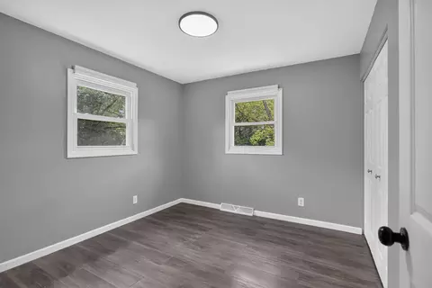 Bedroom - 1617 Duguid Rd, Jackson, MI 49203 photo 1 of 10
