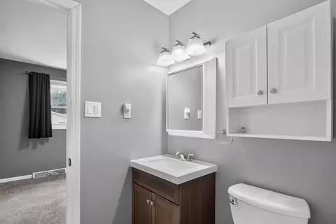 Bath - 1617 Duguid Rd, Jackson, MI 49203 photo 3 of 4