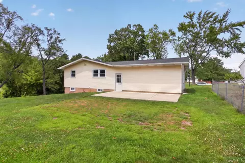 Exterior - 1617 Duguid Rd, Jackson, MI 49203 photo 3 of 8