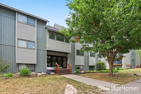 6711 Boca Vista Dr NE #102, Rockford, MI 49341
