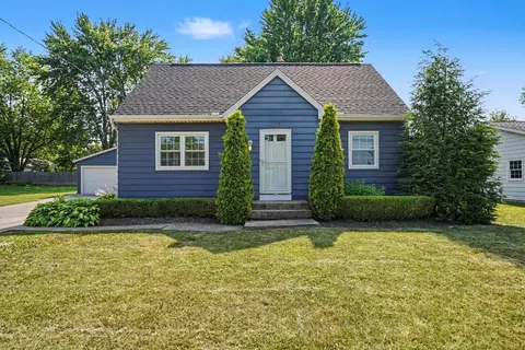 1800 Woodlawn Ave SE, Grand Rapids, MI 49506