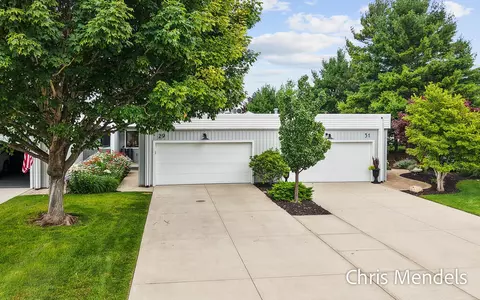 29 Sherman Ave #24, Grand Haven, MI 49417