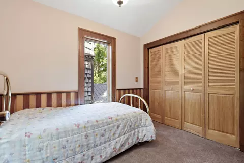 Bedroom - 198 Mill, Blanchard, MI 49310 photo 4 of 6