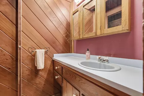 Bath - 198 Mill, Blanchard, MI 49310 photo 3 of 3