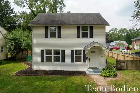 627 Pinehurst Blvd, Kalamazoo, MI 49006