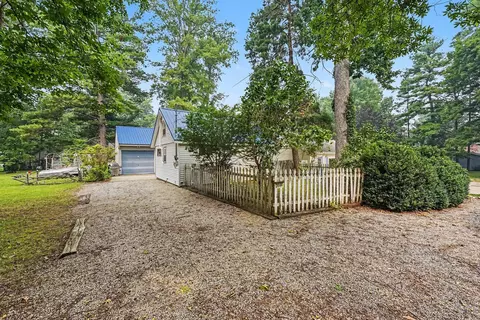 Exterior - 2644 Lansing St, Crystal, MI 48818 photo 5 of 11