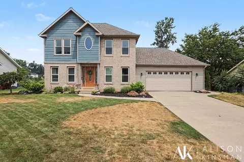 6150 Viewpoint Dr NE, Belmont, MI 49306