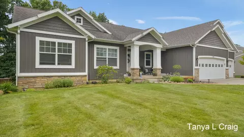 9266 Trafalgar Dr SE, Alto, MI 49302