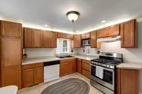 Kitchen - 716 Pleasant St, Belding, MI 48809 photo 2 of 5