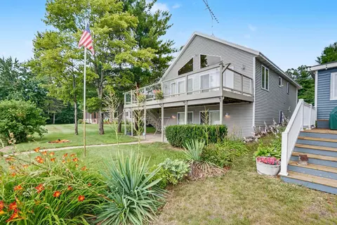 Exterior - 966 E 88th St, Newaygo, MI 49337 photo 6 of 6