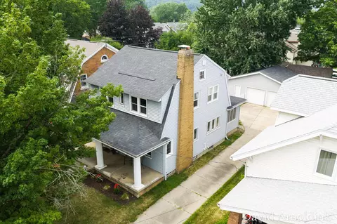 919 Myrtle St NW, Grand Rapids, MI 49504