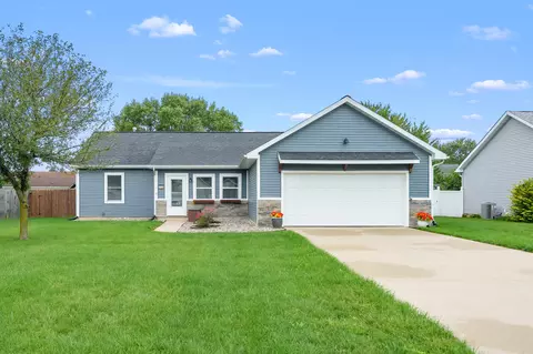 1138 Wintercherry Ln, Vicksburg, MI 49097