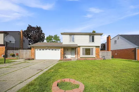 30701 Ventura St, Southfield, MI 48076