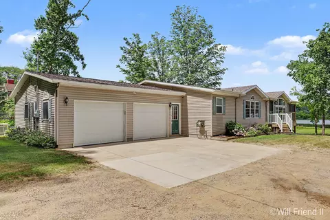 3069 Perch Dr, Allegan, MI 49010