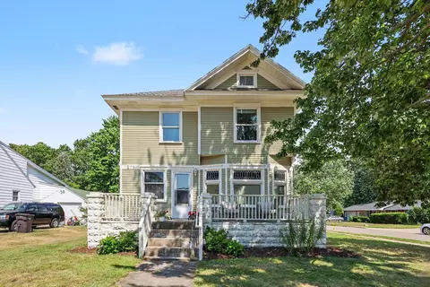 279 Wall St, Zeeland, MI 49464