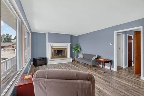 Living - 10790 N Waldron Rd, Jerome, MI 49249 photo 5 of 13