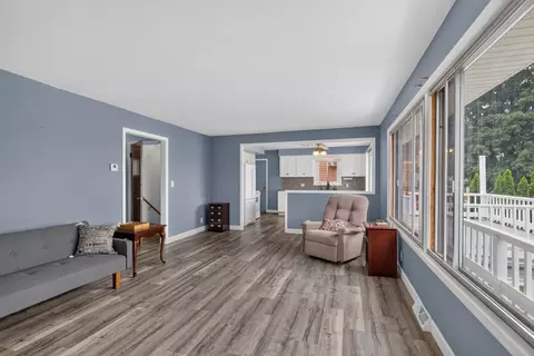 Living - 10790 N Waldron Rd, Jerome, MI 49249 photo 3 of 13