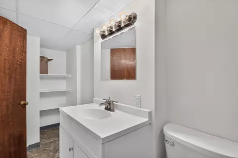 Bath - 10790 N Waldron Rd, Jerome, MI 49249 photo 4 of 5