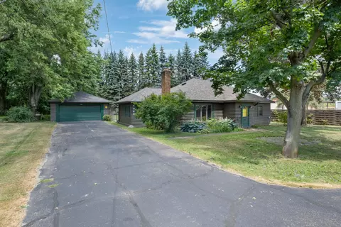 4069 Richmond St NW, Grand Rapids, MI 49534
