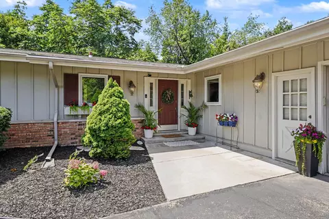 4414 Tanglewood Trl, St. Joseph, MI 49085