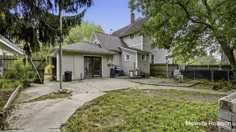 Exterior - 550 Merrick St, Belding, MI 48809 photo 3 of 6