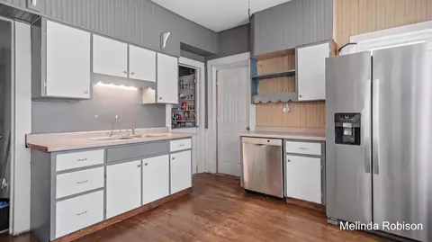 Kitchen - 550 Merrick St, Belding, MI 48809 photo 3 of 3