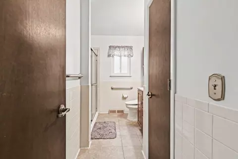 Entry Way - 234 Trinity Cir, Lansing, MI 48911 photo 1 of 2